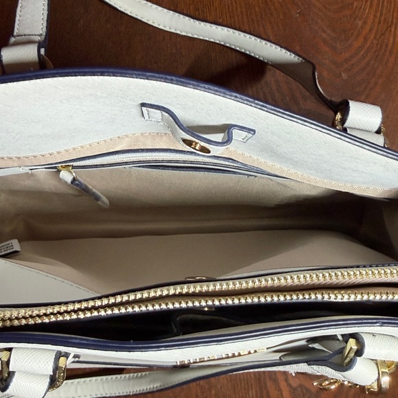 Nine West Elegant Cream Shoulder Bag/Purse - Picture 6 of 9